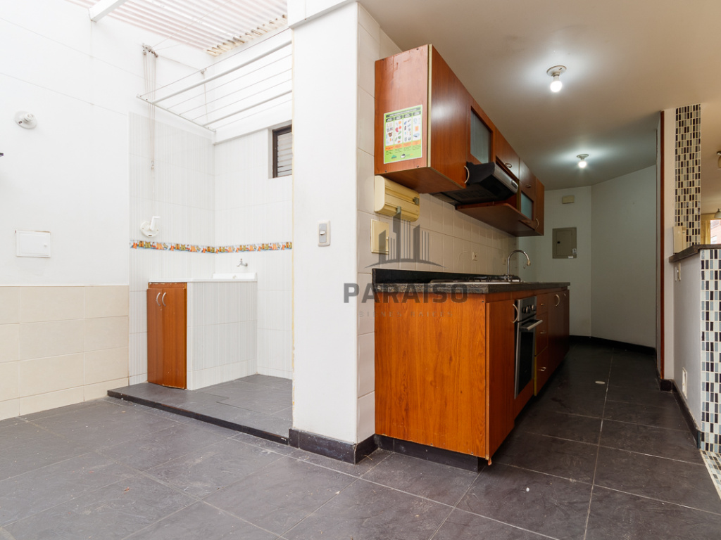 4 Bedrooms Bedrooms, ,4 BathroomsBathrooms,Casa,Venta,1020