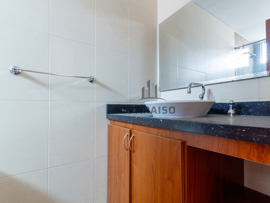 4 Bedrooms Bedrooms, ,4 BathroomsBathrooms,Casa,Venta,1020