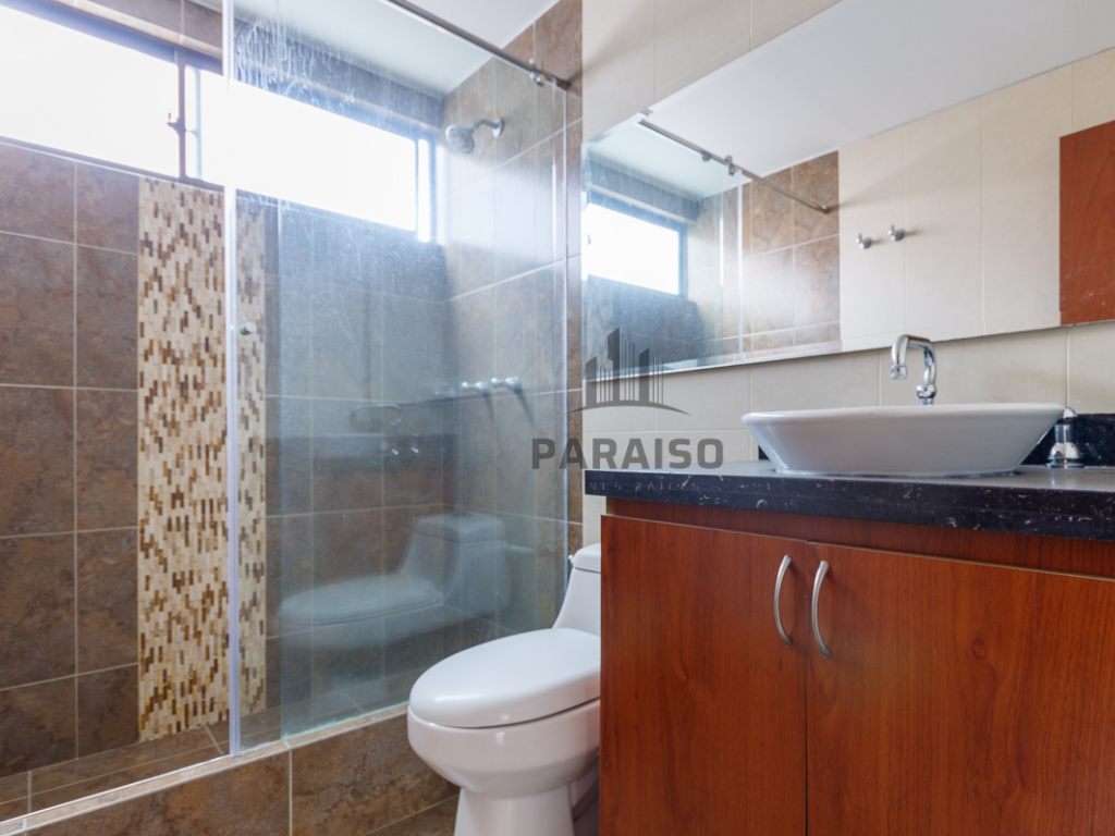 4 Bedrooms Bedrooms, ,4 BathroomsBathrooms,Casa,Venta,1020