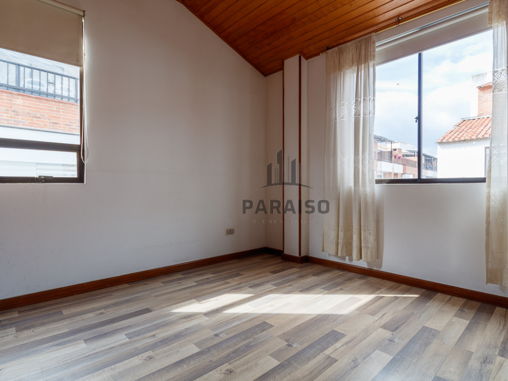 4 Bedrooms Bedrooms, ,4 BathroomsBathrooms,Casa,Venta,1020