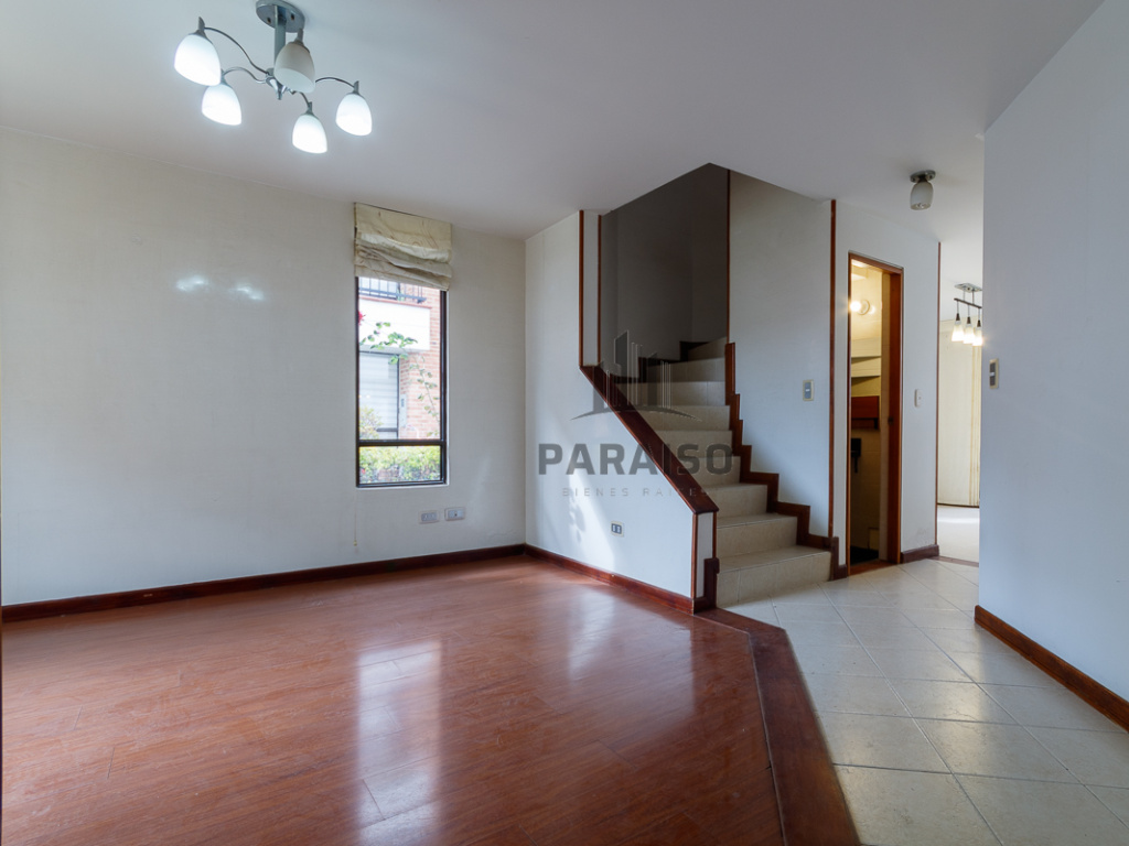 4 Bedrooms Bedrooms, ,4 BathroomsBathrooms,Casa,Venta,1020