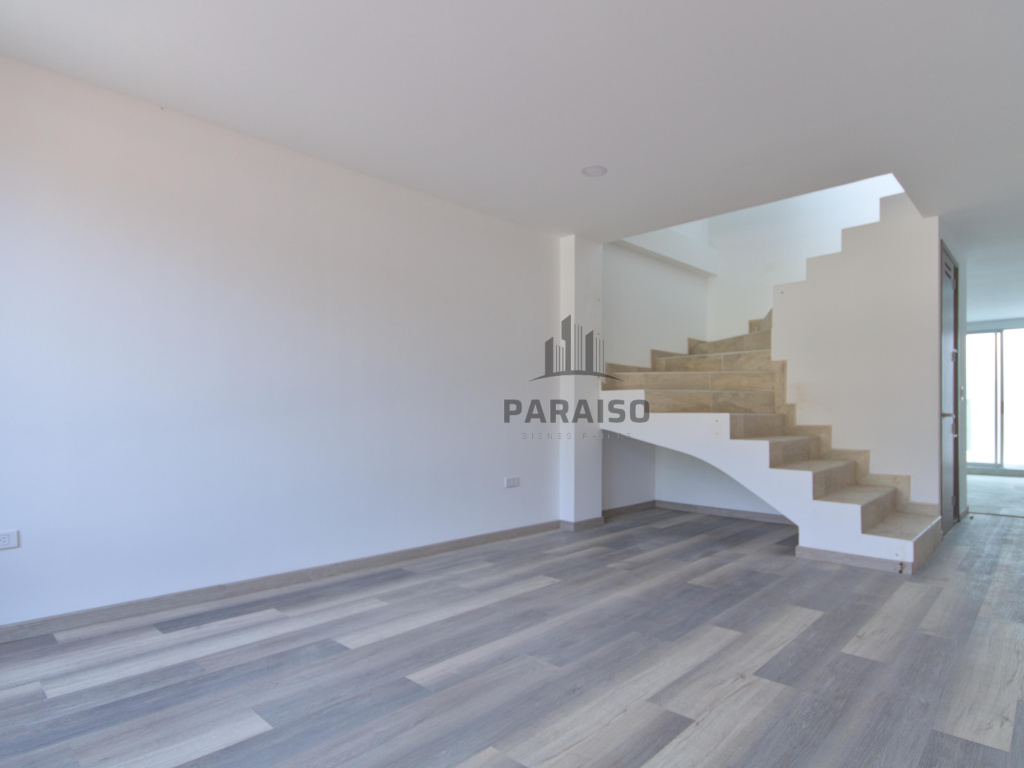 3 Bedrooms Bedrooms, ,3 BathroomsBathrooms,Casa,Venta,1030