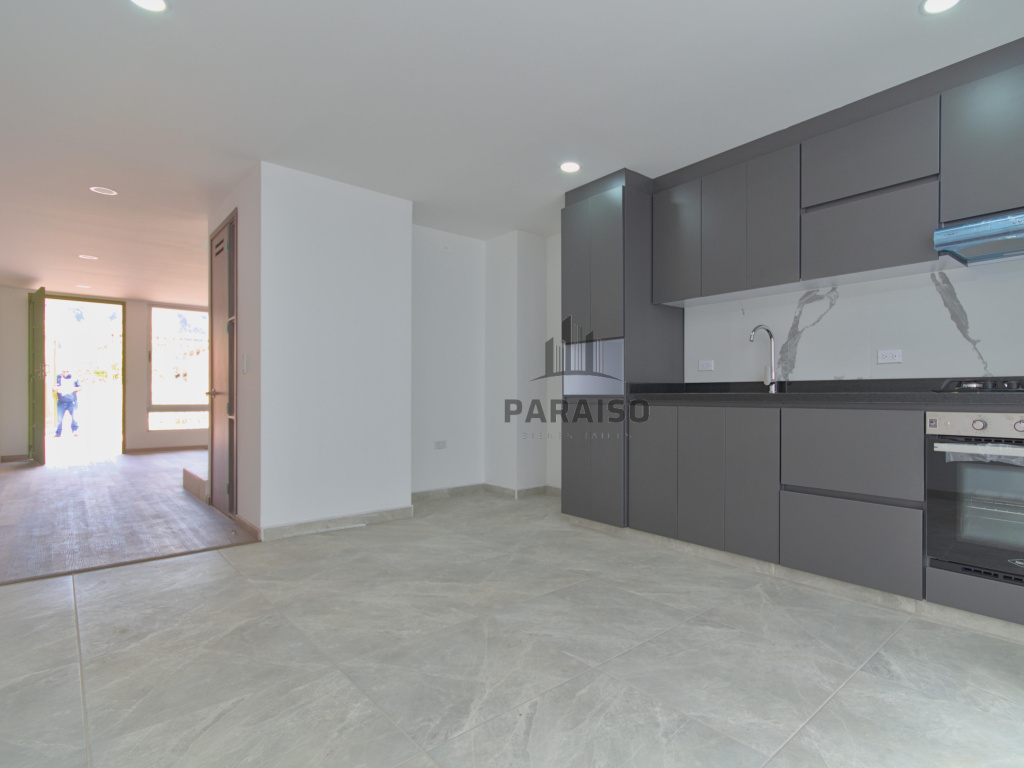3 Bedrooms Bedrooms, ,3 BathroomsBathrooms,Casa,Venta,1030