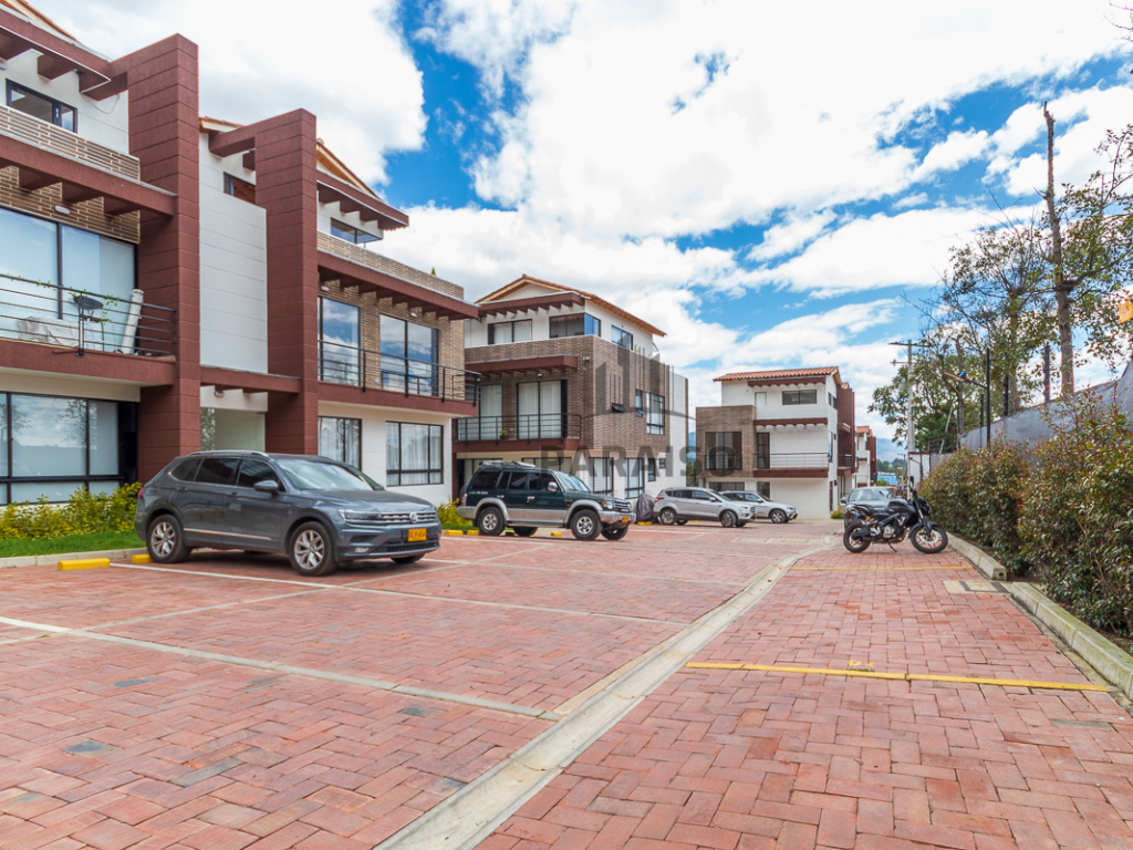 3 Bedrooms Bedrooms, ,3 BathroomsBathrooms,Apartamento,Venta,1033