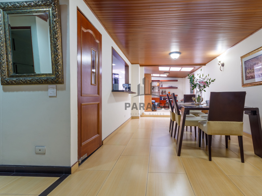 4 Bedrooms Bedrooms, 0 ,3 BathroomsBathrooms,Apartamento,Venta,0,1042