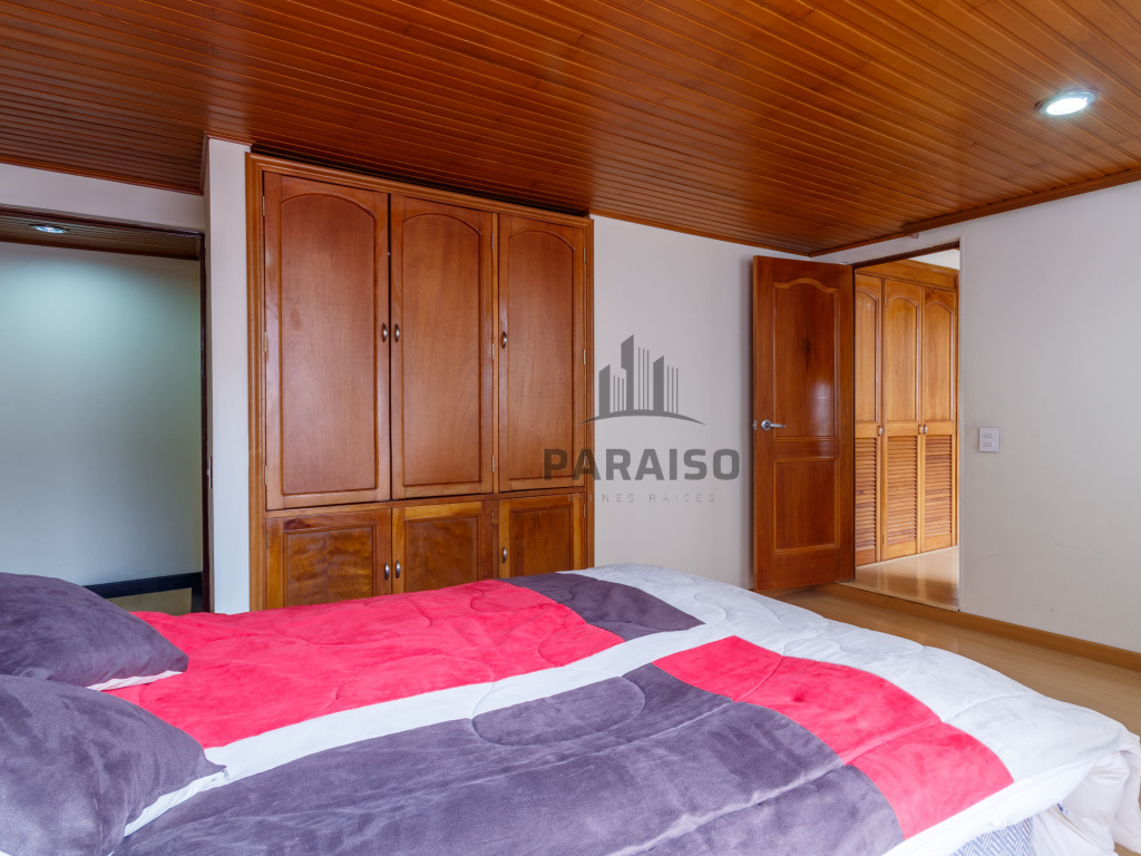 4 Bedrooms Bedrooms, 0 ,3 BathroomsBathrooms,Apartamento,Venta,0,1042