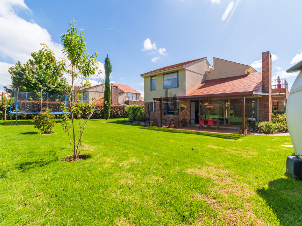 4 Bedrooms Bedrooms, 0 ,5 BathroomsBathrooms,Casa,Venta,0,1047 4 Bedrooms Bedrooms, 0 ,5 BathroomsBathrooms,Casa,Venta,0,1047