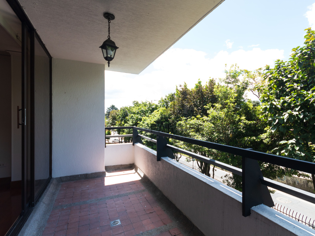 3 Bedrooms Bedrooms, 0 ,1 BathroomBathrooms,Apartamento,Arriendo,0,1049