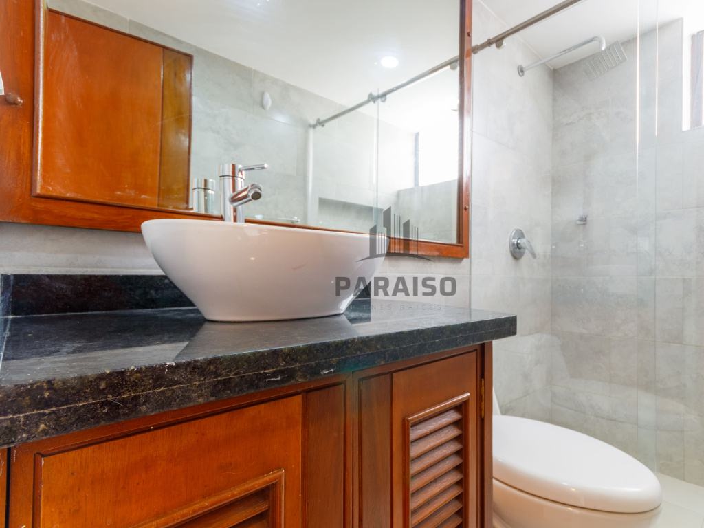 3 Bedrooms Bedrooms, 0 ,1 BathroomBathrooms,Apartamento,Arriendo,0,1049