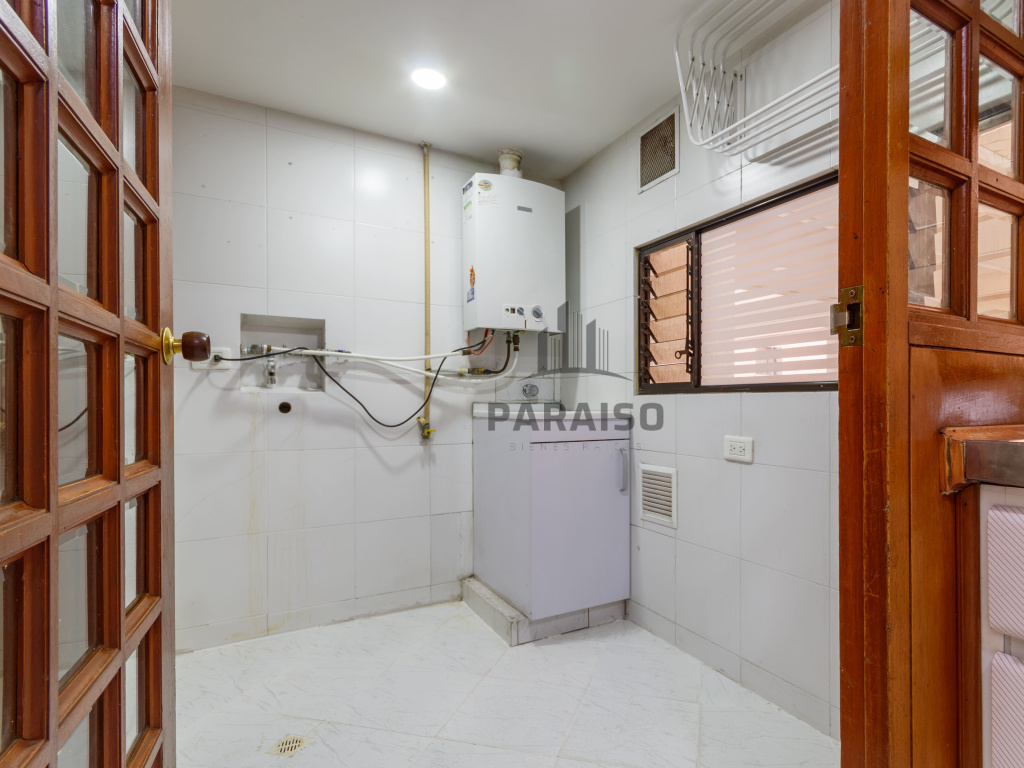 3 Bedrooms Bedrooms, 0 ,1 BathroomBathrooms,Apartamento,Arriendo,0,1049
