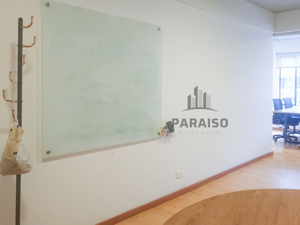 0 , 0 ,1 BathroomBathrooms,Oficina,Arriendo,0,1057