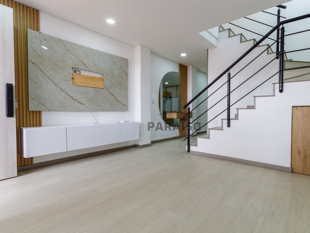 4 Bedrooms Bedrooms, 0 ,4 BathroomsBathrooms,Casa,Venta,0,1070