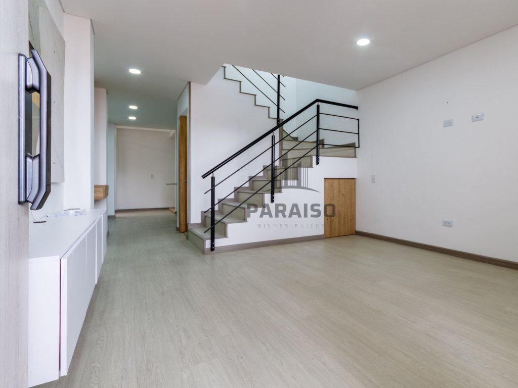 4 Bedrooms Bedrooms, 0 ,4 BathroomsBathrooms,Casa,Venta,0,1070