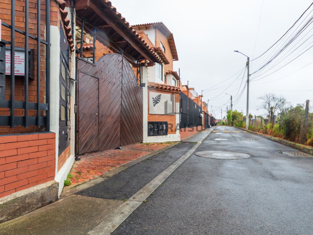 3 Bedrooms Bedrooms, 0 ,4 BathroomsBathrooms,Casa,Venta,0,1071