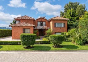 6 Bedrooms Bedrooms, 0 ,7 BathroomsBathrooms,Casa,Venta,0,1073